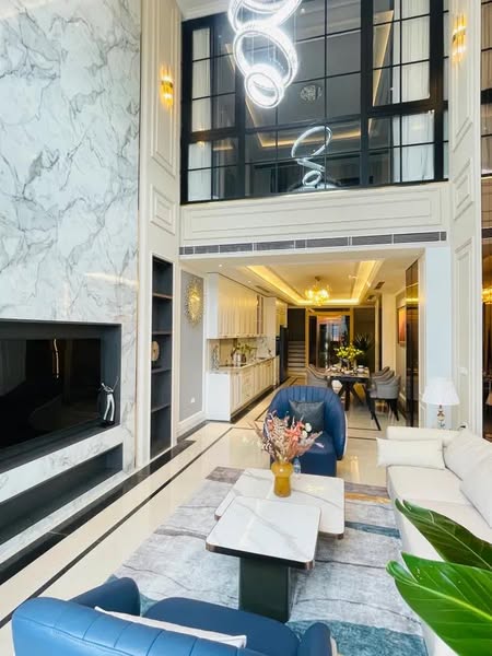 Hàng Hiếm Mặt Phố, Trung Tâm Long Biên 88m2, 8T, Kinh Doanh, Gần Cầu Cận Phố, Chỉ 31 Tỷ,