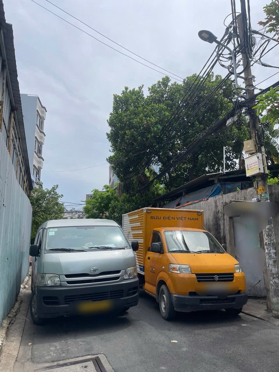 NHỈNH 100TR/M² – TRƯỜNG CHINH – GẦN SÂN BAY – NGANG 8M HIẾM – 3 MẶT THOÁNG – 15.XX TỶ