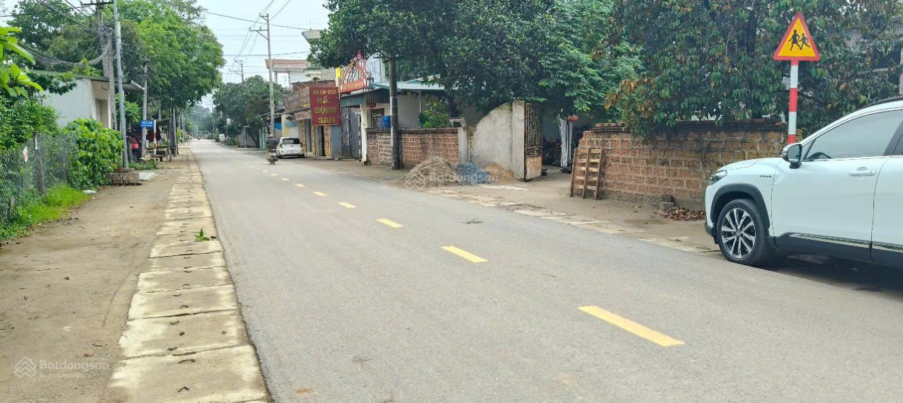 Chính chủ bán 300m2 mặt đường Đồng Trạng, đối diện trường tiểu học Cổ Đông, kinh doanh đẹp 46tr/m2