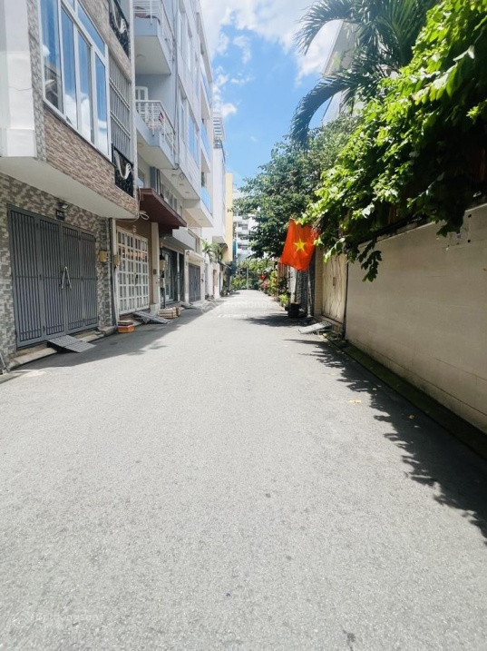 Bán lô đất đẹp, 5.7 X 20m hẻm ô tô thông, đường Nguyễn Thái Sơn, P5, GV, giá chỉ 8.15 tỷ, xây cao.