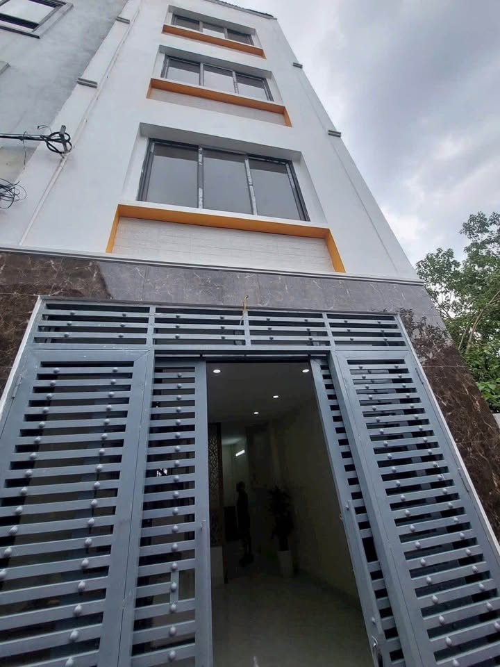 Bán nhà 1 CĂN DUY NHẤT THẠCH BÀN 36M 4 TẦNG MỚI TINH FULL NỘI THẤT CHỈ 6 ĐỒNG