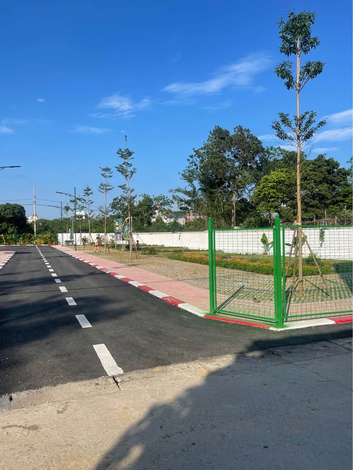 LÔ GÓC 100M2 TRUNG TÂM HÒA LẠC – ĐỐI DIỆN ĐHQG, GẦN NGAY CHỢ