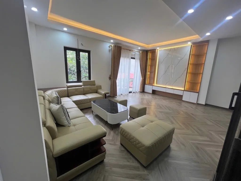 Cần Bán Nhà Hoàng Như Tiếp 45m2 6T, Thang Máy, Ô Tô Đỗ Cạnh Nhà, Cạnh BV Tâm Anh - 11.x Tỷ