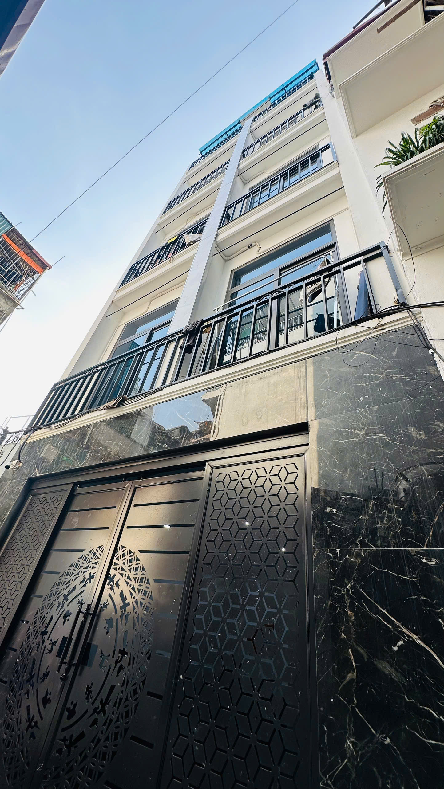 Bán nhà phố Quỳnh Lôi Hai Bà Trưng 30m 5 tầng