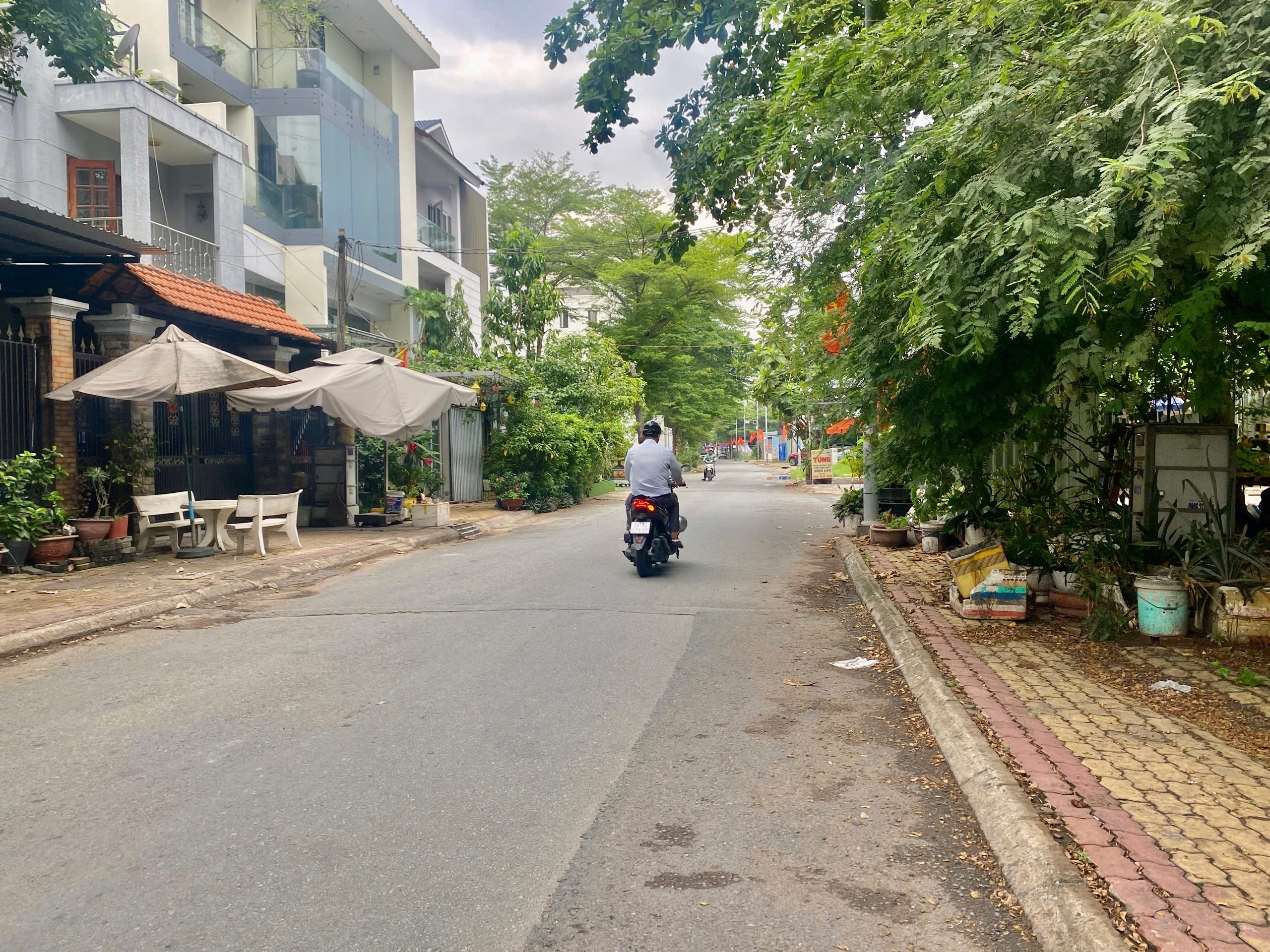 Bán khuôn Đất Mặt Tiền Bát Nàn - Quận 2

- Đc: Lô A2-29 Bát Nàn, Phường Bình Trưng Tây, Quận 2
 -DT: 10x22m
- Kc: Đất Trống
- Giá bán: 45 Tỷ về 40 tỷ