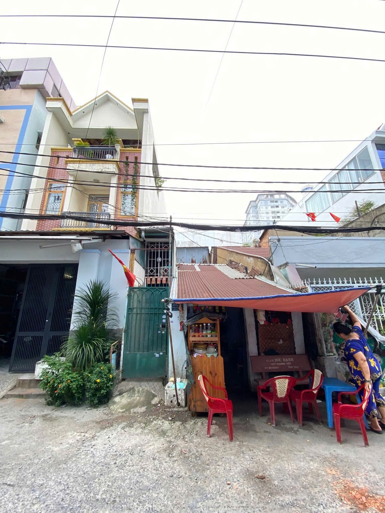 Bán Đất Trịnh Đình Trọng 4x24m Tặng Nhà  Hẻm 7m Chỉ 10.2 TỷP.Phú Trung, Tân Phú – SHR.         .