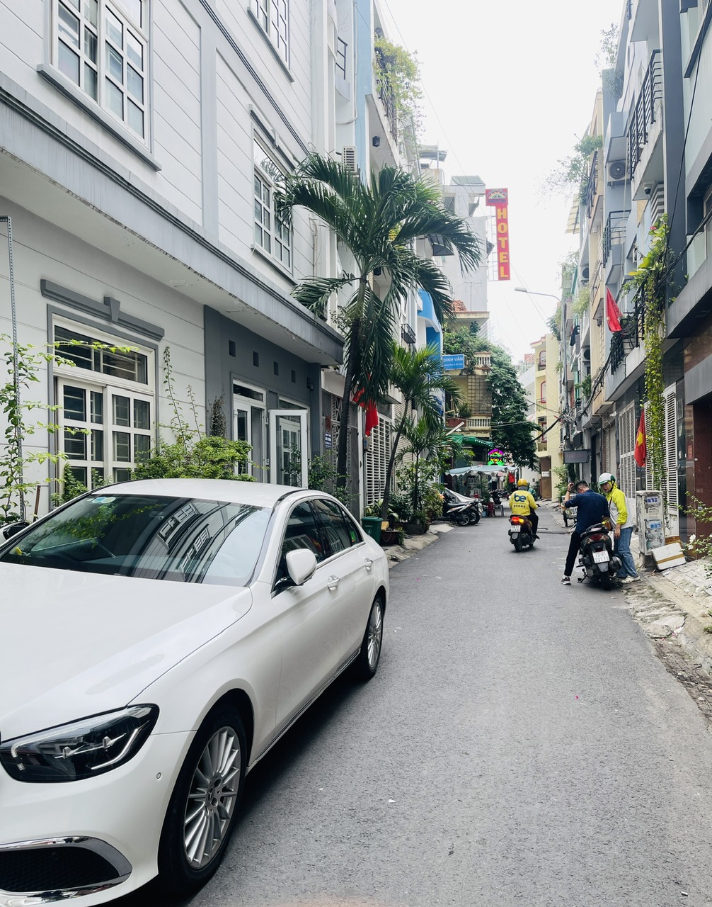 Bán nhà Nguyễn Văn Đậu - oto ngủ ngon -54m2 - 5 tầng - 4 pn- sổ a4 - 8.x tỷ