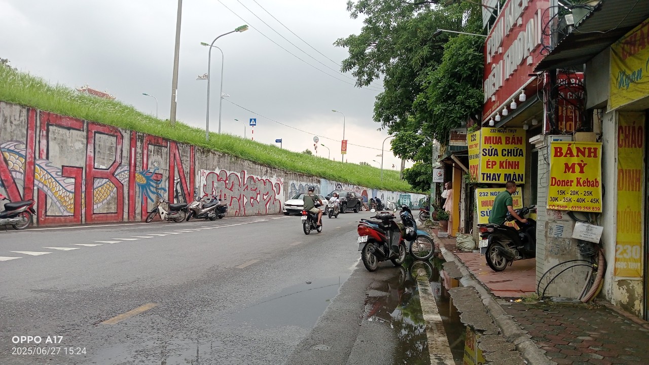 CẦN BÁN ĐẤT ĐẸP TẠI NGỌC THỤY – LONG BIÊN – HÀ NỘI

???? Vị trí: Ngọc Thụy, Long Biên
???? Diện tích: 184m², GIÁ 36 TỶ
???? Mặt tiền: 9.6m – có thể chia thành 2 lô
???? Đường rộng ô tô tránh, ô tô vào nhà thoải mái
????️ Đường thông, giao thông thuậ
