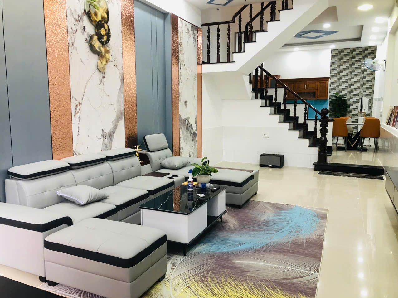 BÌNH TÂN, SÁT TÂN PHÚ - HXH - NHÀ 3 TẦNG -  DIỆN TÍCH 61M2 -  GIÁ NHỈNH 5 TỶ, SỔ HỒNG.