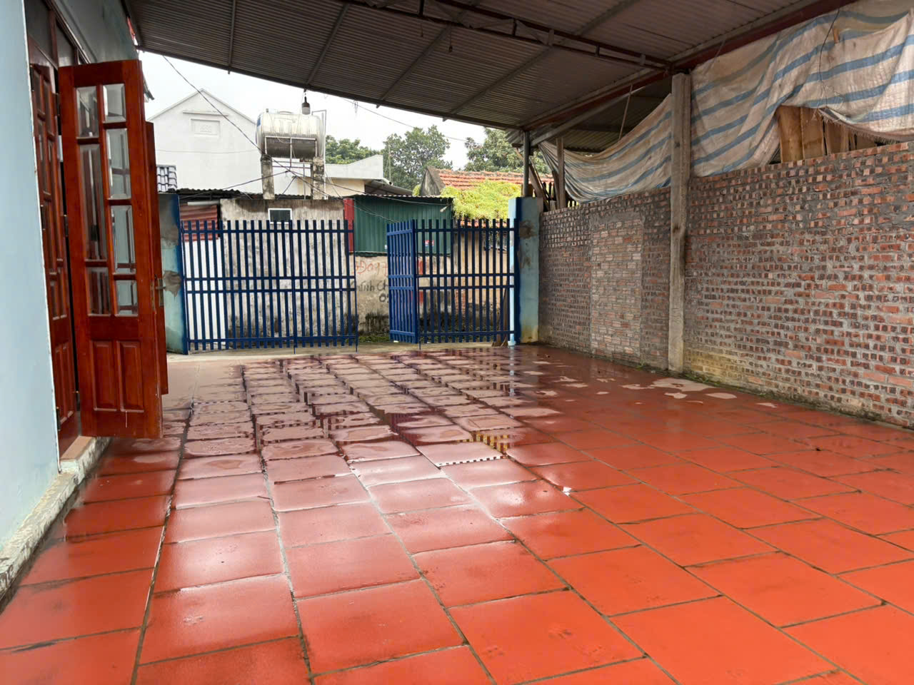 TRUNG TÂM TAM ĐẢO- Ô TÔ ĐỖ CỬA VÀO NHÀ - SÂN VƯỜN ĐẸP - MẶT TIỀN QUYỀN LỰC- CẦU TRE