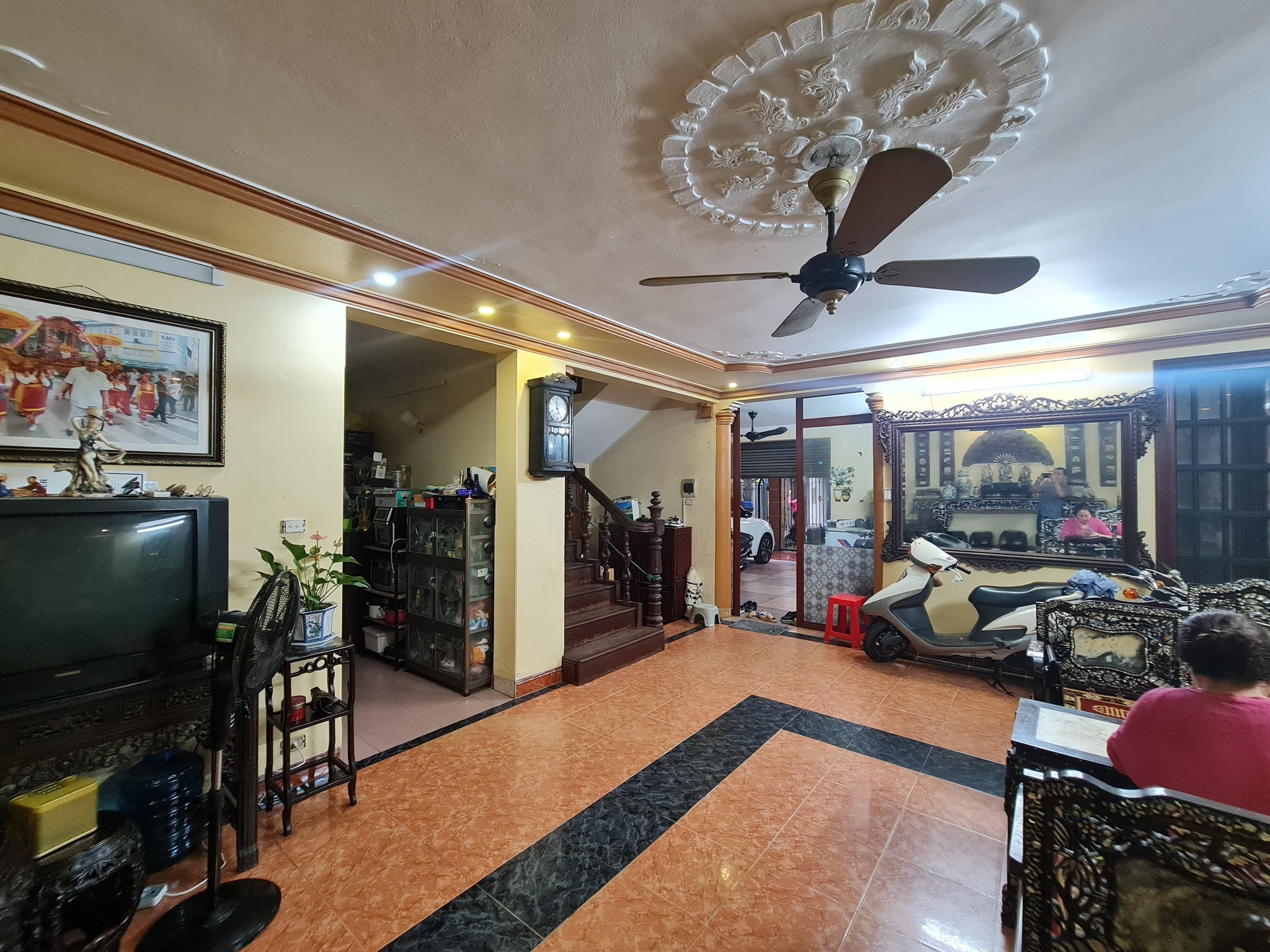 BÁN NHÀ XÃ ĐÀN-ĐỐNG ĐA-5T-61TY. 
LH: 0982769586
