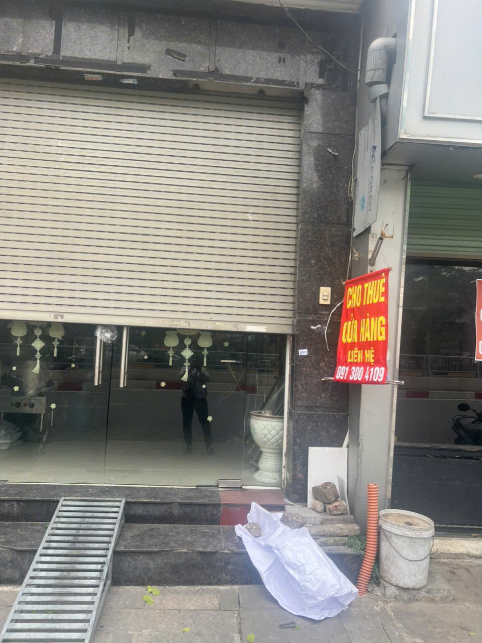CHO THUÊ 2 CỬA HÀNG TẠI MẶT ĐƯỜNG PHỐ XÃ ĐÀN, PHƯỜNG PHƯƠNG LIÊN, ĐỐNG ĐA, HÀ NỘI