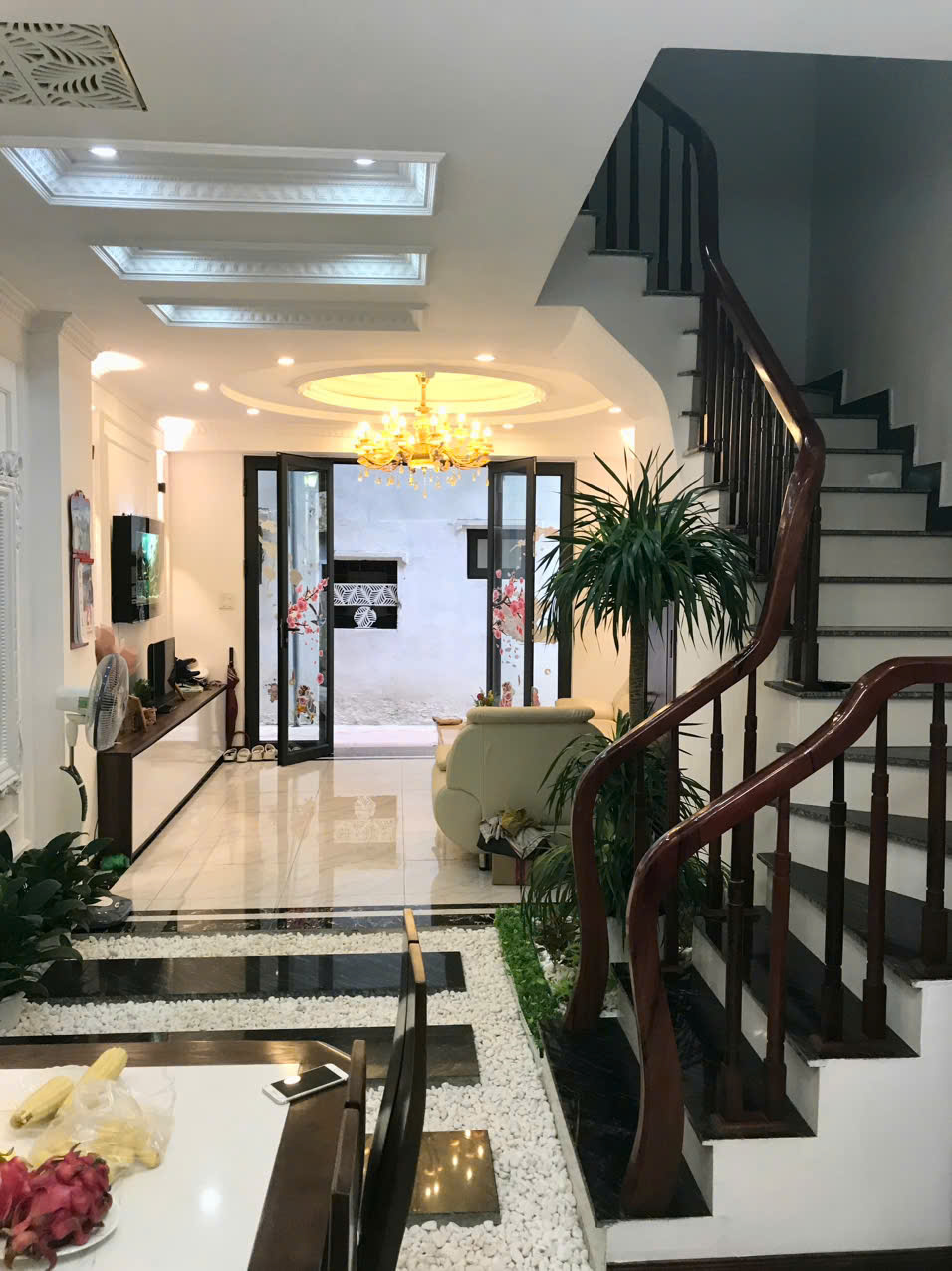 CHO THUÊ NHÀ NGUYÊN CĂN, 5 TẦNG, FULL NỘI THẤT, 6 NGHỦ – NGỌC LÂM, LONG BIÊN
