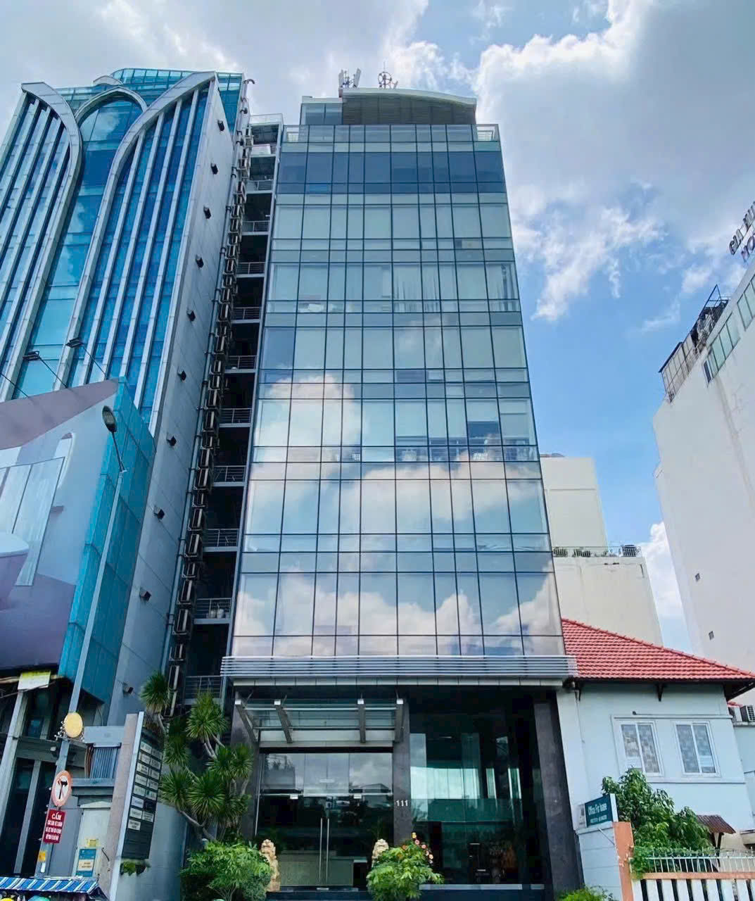 Building văn phòng 16x24m hầm 7 tầng mới mặt tiền Điện Biên Phủ - HDT 420 triệu - 145 tỷ