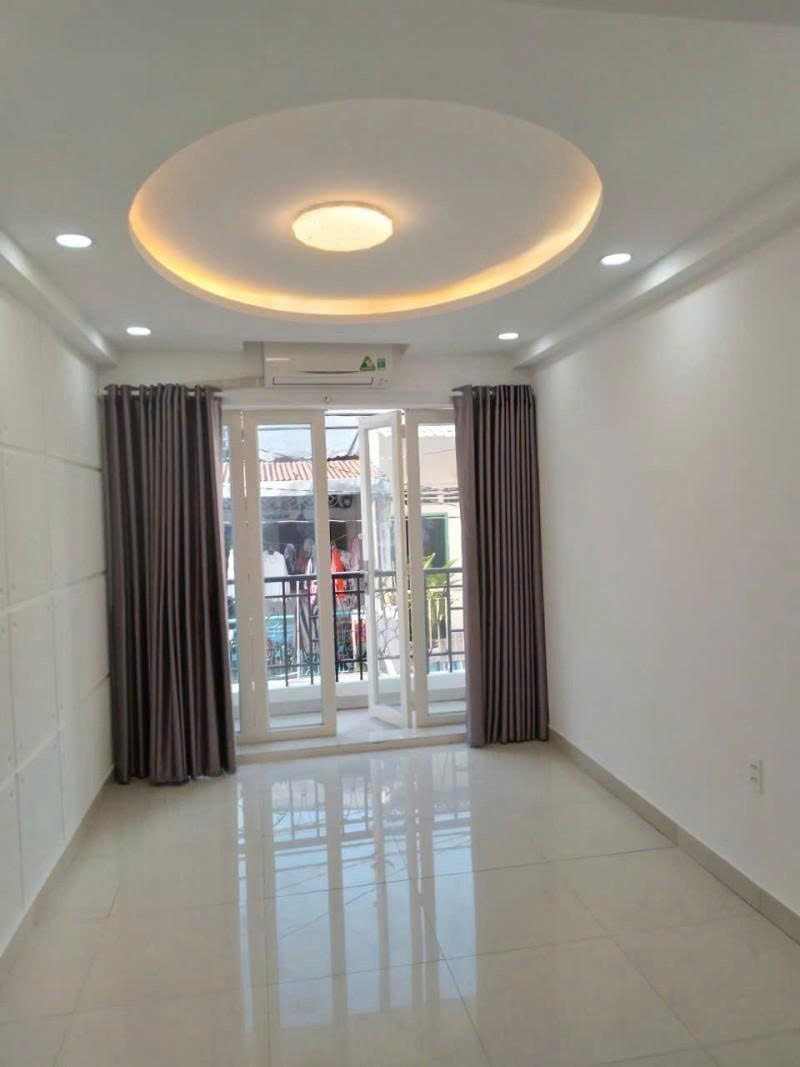 ????NGUYỄN TIỂU LA Q10- VỊ TRÍ ĐẸP, HXH ĐỖ CỬA - NHÀ 5 TẦNG THIẾT KẾ HIỆN ĐẠI VÀO Ở NGAY - HƠN 7 TỶ