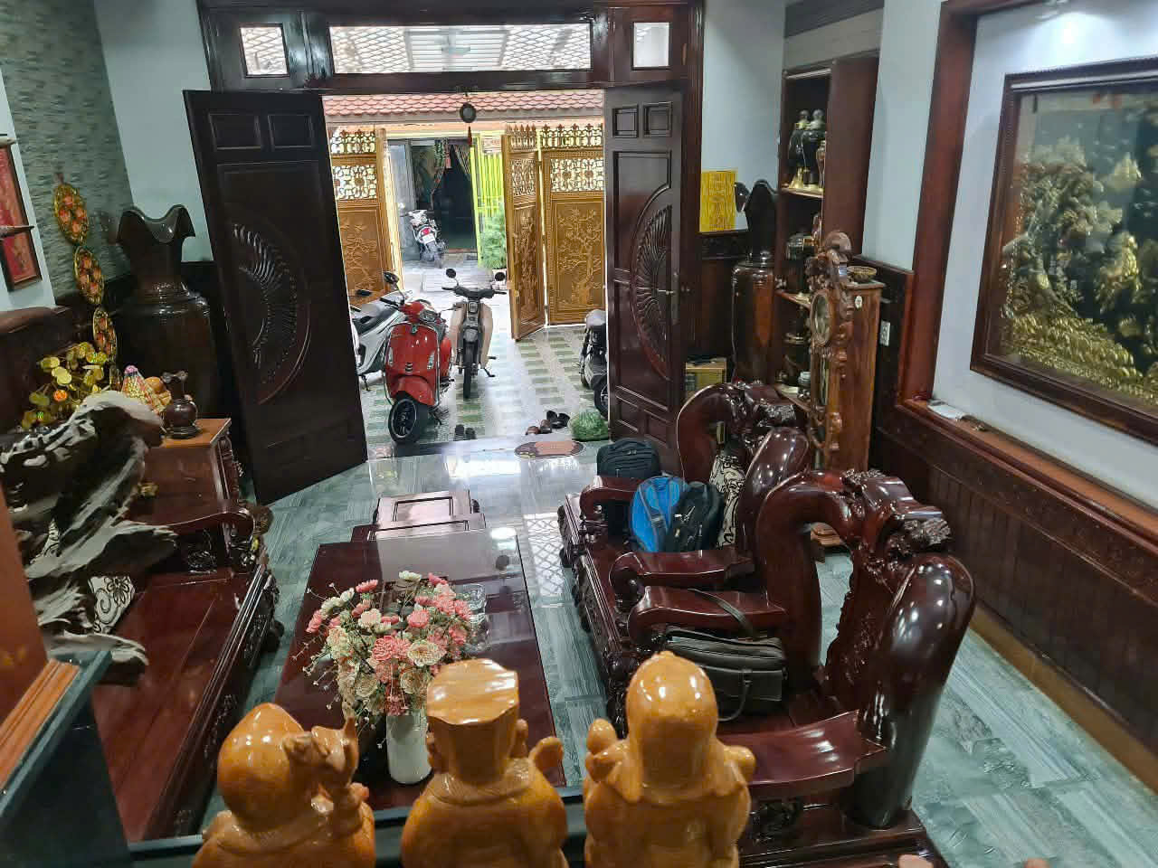 Bán nhà 5 Tầng Dĩ An,dt 150m2 SHR đường ô tô,có gara ô tô,gần Biconsi