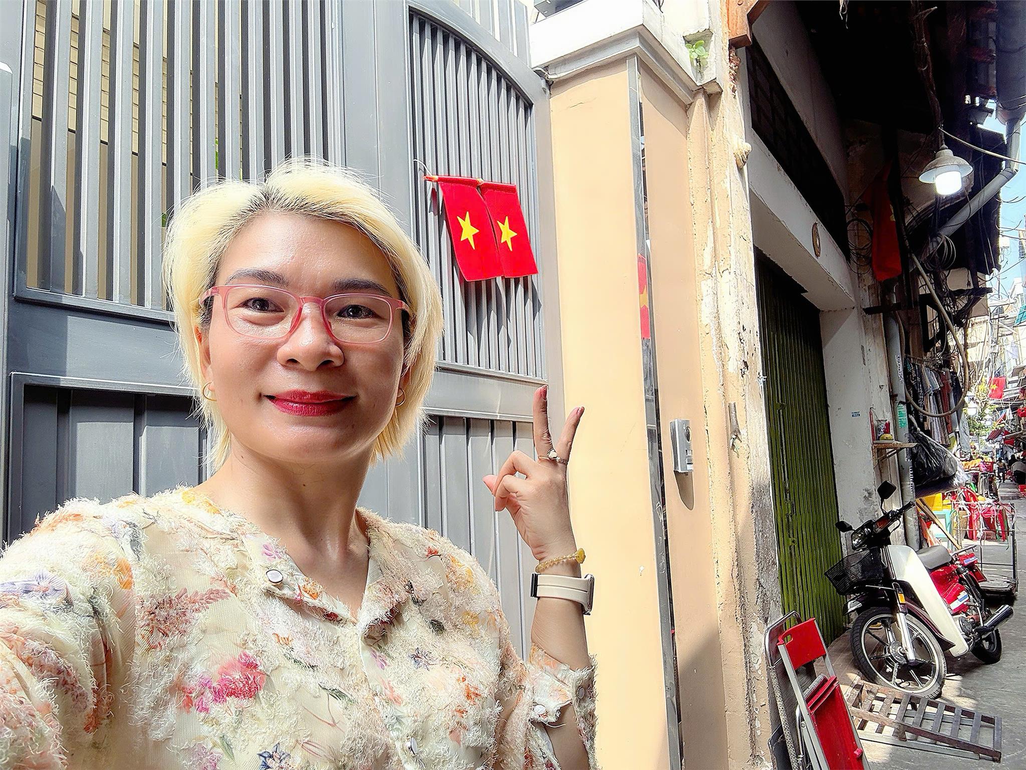 KHU HIẾM NHÀ BÁN - MẶT TIỀN HẺM XE HƠI ĐƯỜNG THỦ KHOA HUÂN QUẬN 1 - SỔ VUÔNG ĐẸP 4M * 21M - GPXD 5 TẦNG SÂN THƯỢNG - GIANG GIANG: 0938676685