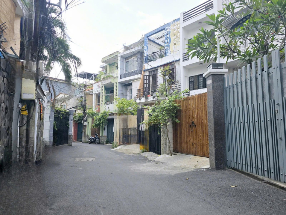 Bán gấp chỉ  7,4 tỷ- 110m2( ngang 7m ) - HXH -12PN, 12WC- Lê Quang Định, P11, Q. Bình Thạnh, ( DT 40 TR )-SHR