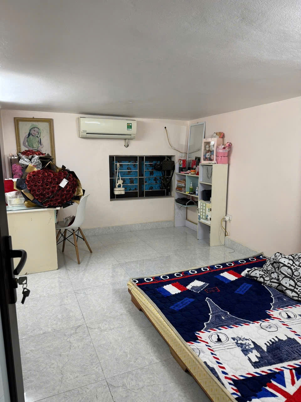 BÁN NHÀ HOA LÂM-LONG BIÊN NHÀ DÂN XÂY CHẮC – NGÕ NÔNG Ô TÔ VÀO CỬA – TRUNG TÂM HOA LÂM ????
???? Hoa Lâm, Long Biên – 40m² x 3T – MT 3.35m – Giá 6.4 tỷ