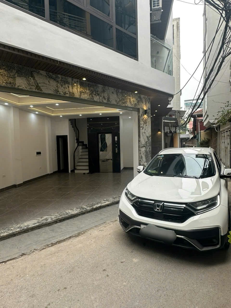 BÁN NHÀ NGUYỄN VĂN CỪ, LONG BIÊN, HÀ NỘI,Ô TÔ 4 CHỖ VÀO NHÀ,  DT  48M, 7 TẦNG, GIÁ 12 TỶ 900 TRIỆU,
