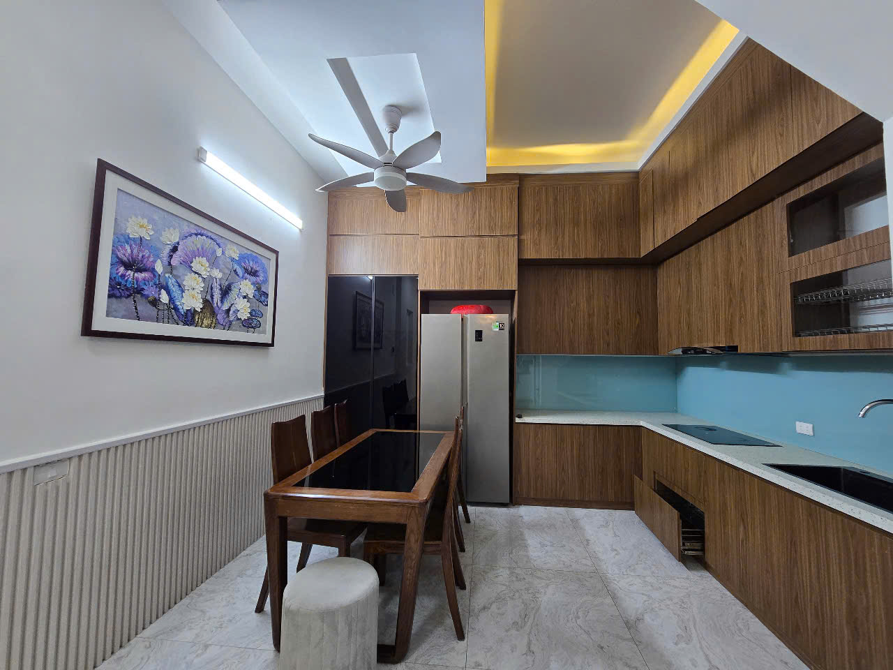 Bán nhà phố Giáp Bát Hoàng Mai 30m 5 tầng 3 ngủ