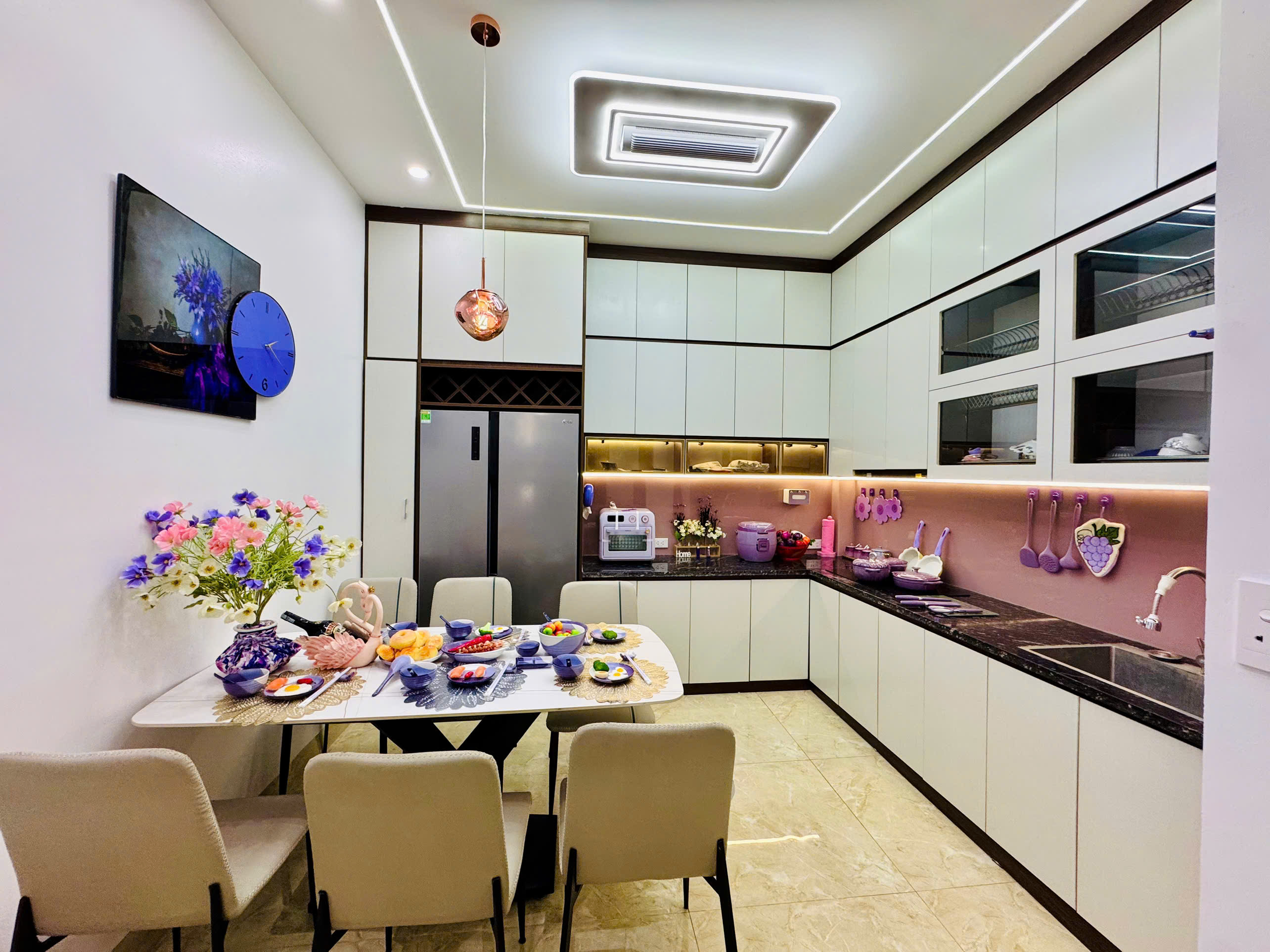 Bán nhà phố Mai Động Hoàng Mai 30m 5 tầng 3 ngủ