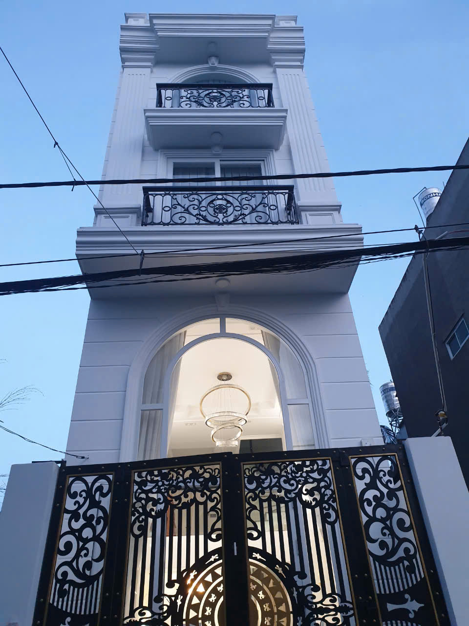 VIP Bán nhà 5 tầng KDC Sài Gòn Mới – hẻm ô tô – diện tích 4x21m- Chỉ 6 Tỷ 6