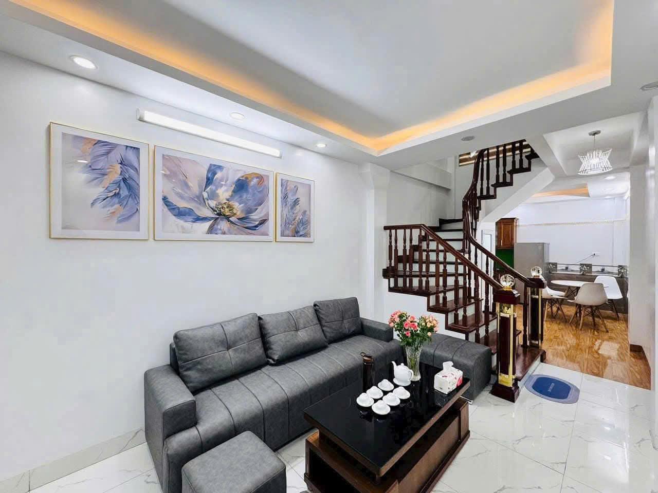 KHƯƠNG TRUNG – THANH XUÂN CHỦ NHÀ TỰ XÂY CHẮC CHẮN - 2 THOÁNG TRƯỚC SAU - CÁCH Ô TÔ - 39M - 4 TẦNG - CHỈ 6 TỶ