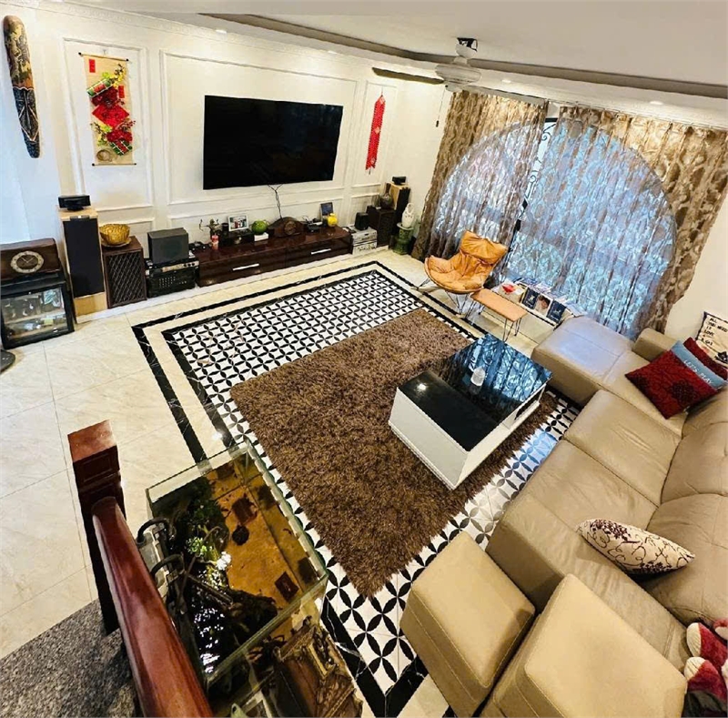 YÊU TỪ CÁI NHÌN ĐẦU TIÊN – 42M² – 6 TẦNG – NHỈNH 8 TỶ – THẠCH BÀN LONG BIÊN ,Ô TÔ ĐỖ CỬA