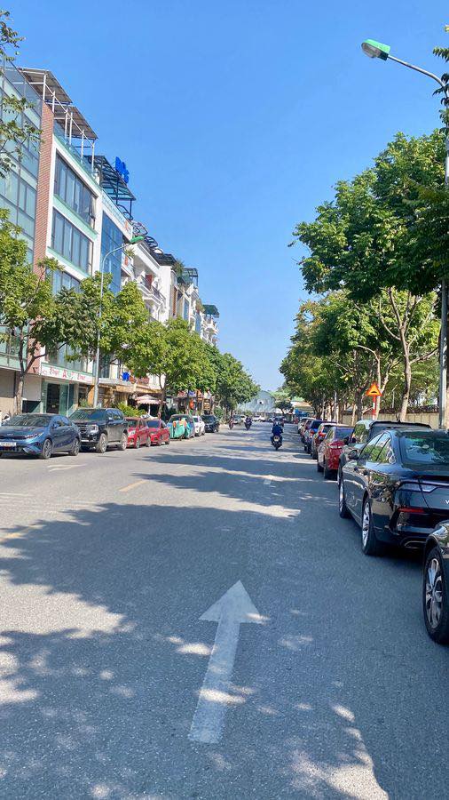 PHÂN LÔ LÂM HẠ 45M2 7 TẦNG, Ô TÔ TRÁNH, DỪNG ĐỖ, FULL NỘI THẤT - NHỈNH 1X TỶ