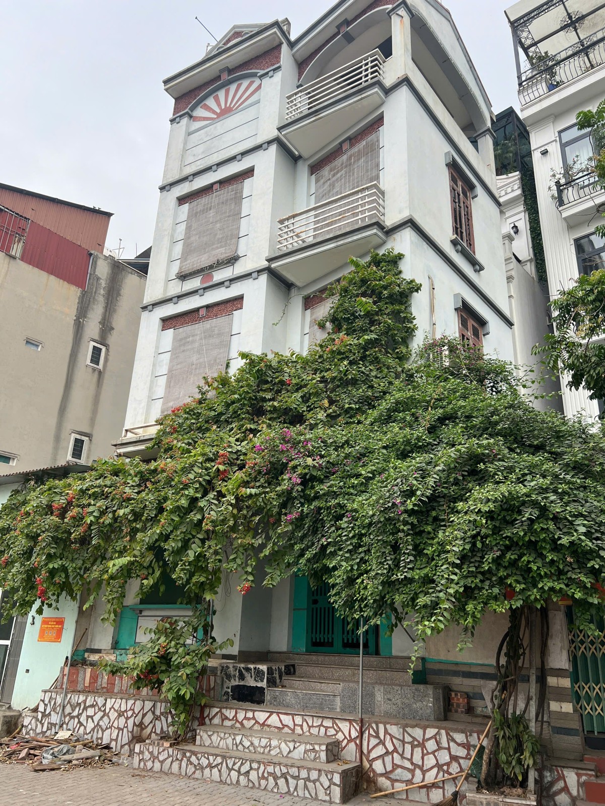 THÔNG SỐ VÀNG - MẶT PHỐ LÝ SƠN - MẶT TIỀN RỘNG HIẾM - KINH DOANH ĐỈNH CAO