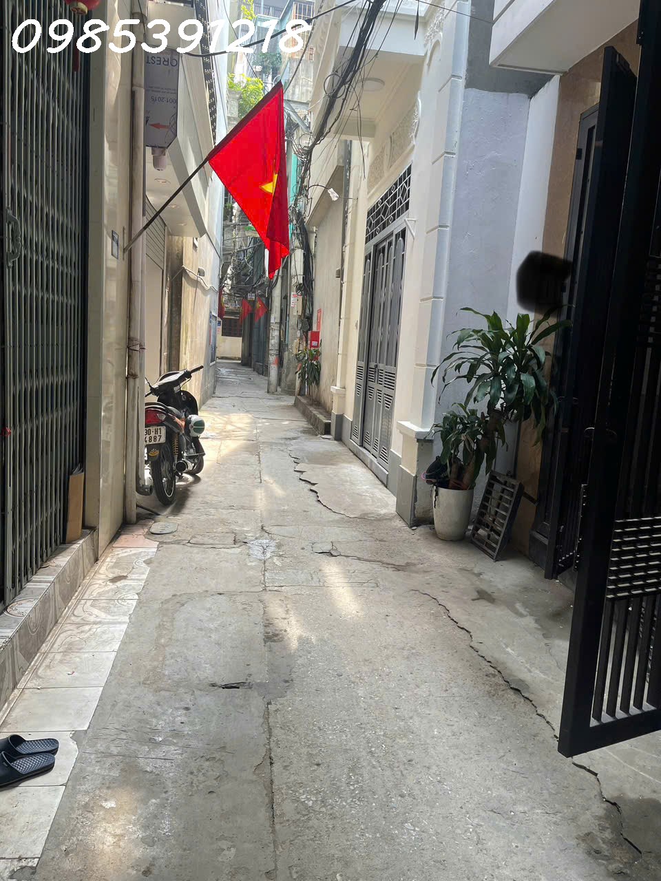 Nhà Giải Phóng - Phương Liệt - 37m2, 4T - 6.93 tỷ(CTL) - Lô góc-  20m ra Giải Phóng - Cạnh ĐH Kinh Tế Quốc Dân.