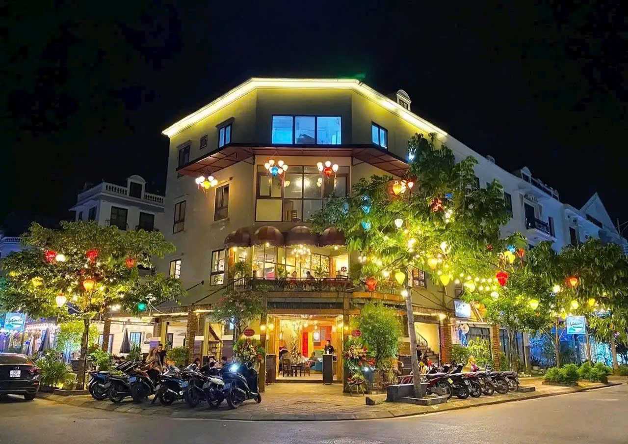 Cho thuê nhà, Duy Tân, Thành Thái, Trần Thái Tông; 302m2* 3T -65 tr