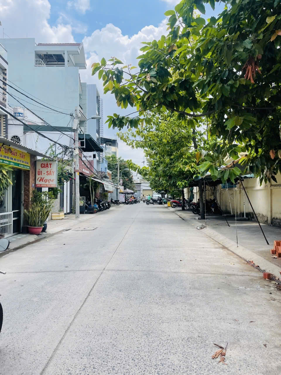 ???? QUA CẦU CHÀ VÀ – SÁT QUẬN 5 – HẺM 8M NHƯ MẶT TIỀN – KINH DOANH CỰC THƠM – CHỈ 8,5 TỶ ????