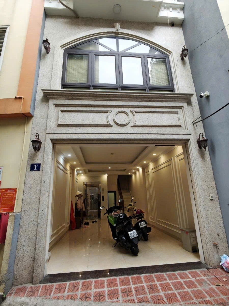 Bán nhà Bồ Đề 43m 6 tầng MT4m thang máy gara ô tô hơn 16 tỷ