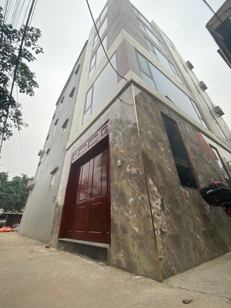 BÁN NHÀ PHÂN LÔ ĐẸP – THANG MÁY – Ô TÔ TRÁNH - ĐẶNG VŨ HỶ – LONG BIÊN – 11.5 TỶ - 0383 150 180