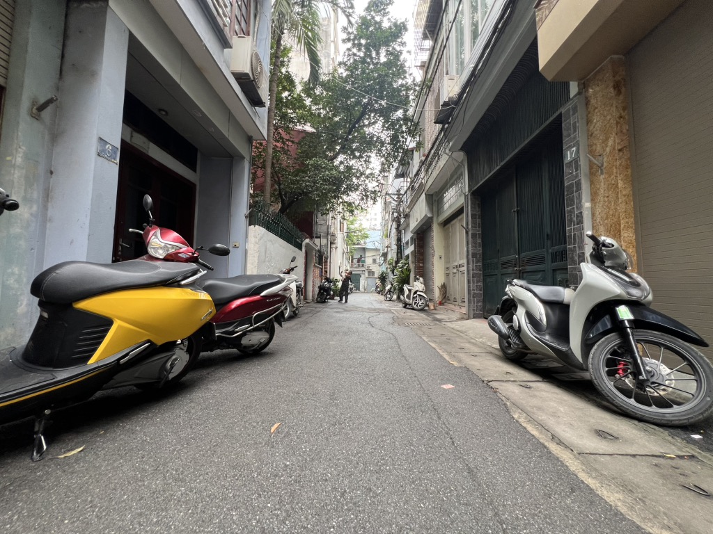 Vương Thừa Vũ 52m 4 Tầng chỉ 14 tỷ, sát mặt phố rộng, khai thông long mạch, đột phá tài lộc, ô tô tránh