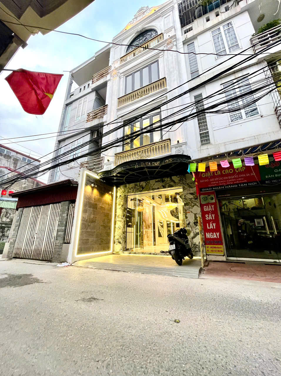 NHÀ PHỐ AN ĐÀ - VÀI BƯỚC CHÂN RA ĐÔNG KHÊ MỚI - TẶNG TOÀN BỘ NỘI THẤT CAO CẤP!