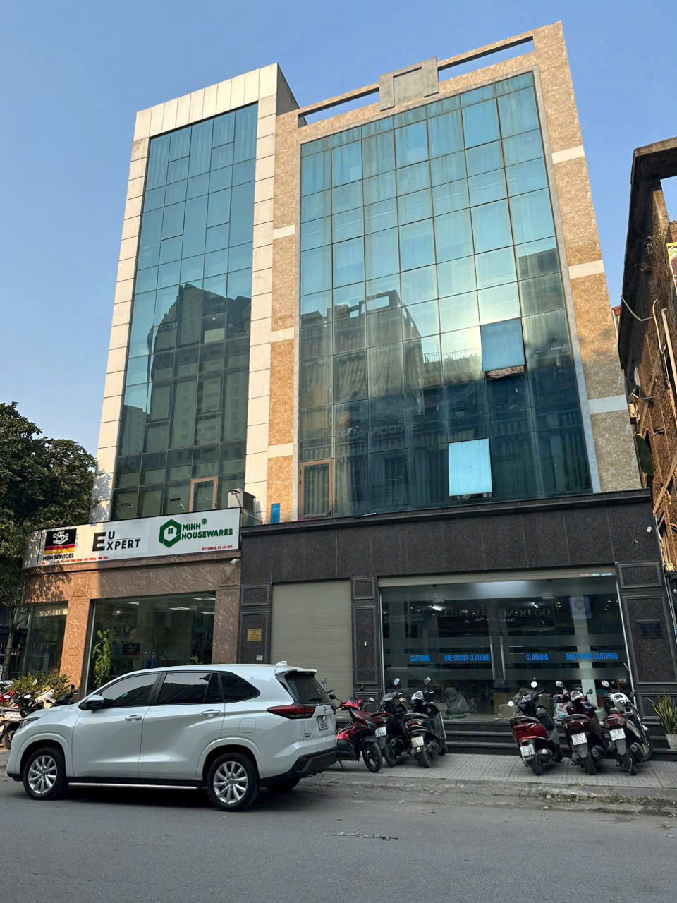 DOANH THU GẦN 2 TỶ/NĂM TÒA VĂN PHÒNG TẠI PHỐ HOÀNG VĂN THÁI, DT 175M, 9TẦNG, GIÁ 63 TỶ.