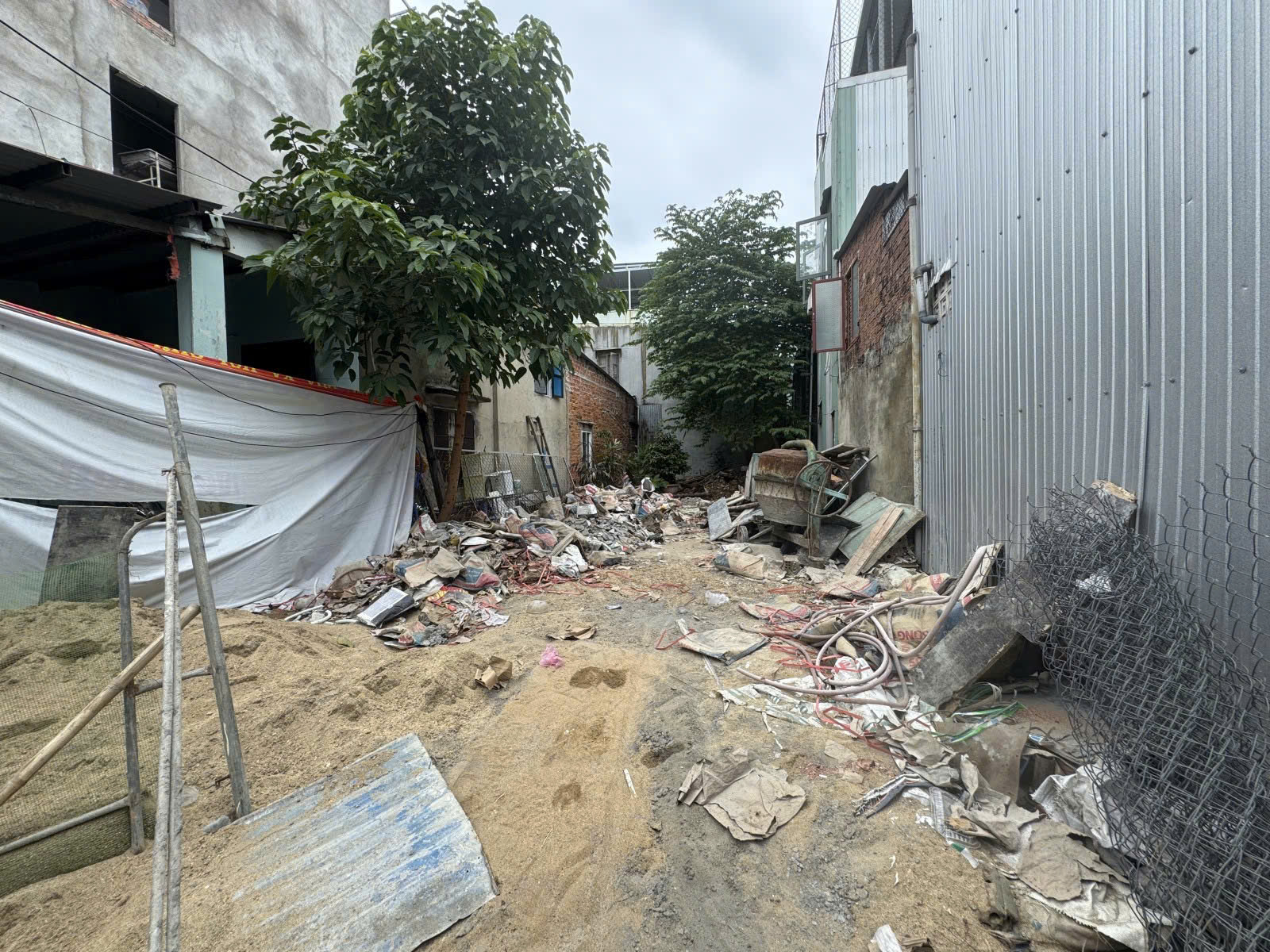 HIẾM! LÔ ĐẤT SƠN TRÀ - VÀI TRĂM MÉT RA BIỂN - 92M2 NGANG 5.4M CHỈ 4.7 TỶ