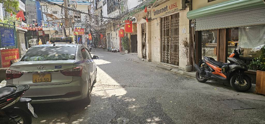 Đống Đa -  Lương Sử C 41m, mt siêu rộng, gần ô tô chỉ 9,99 tỷ, nhà đẹp, xinh, ở luôn