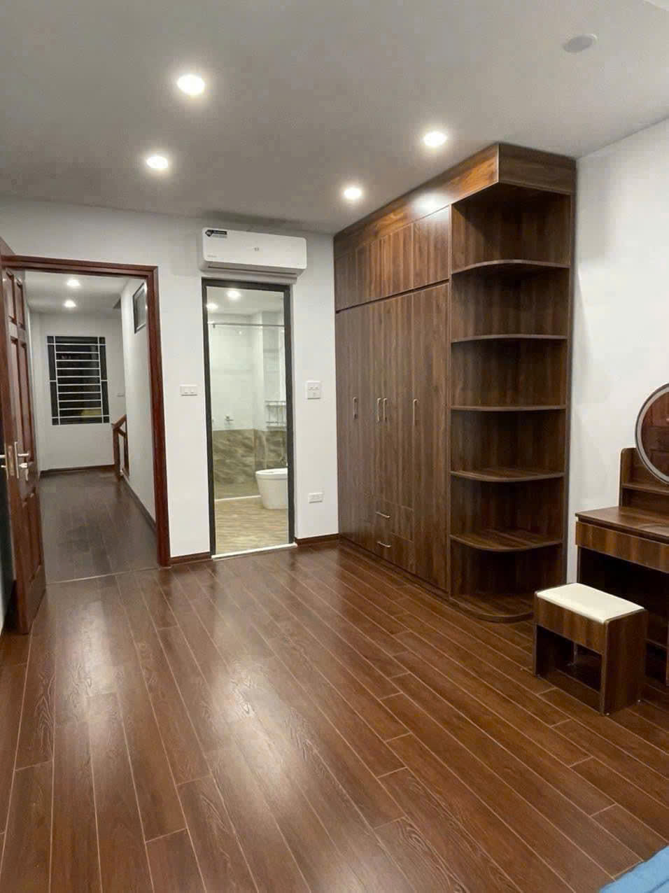 ???? CHO THUÊ NHÀ NGỌC THỤY – 4 TẦNG – FULL ĐỒ – Ô TÔ VÀO NHÀ - 8 TRIỆU/THÁNG ????