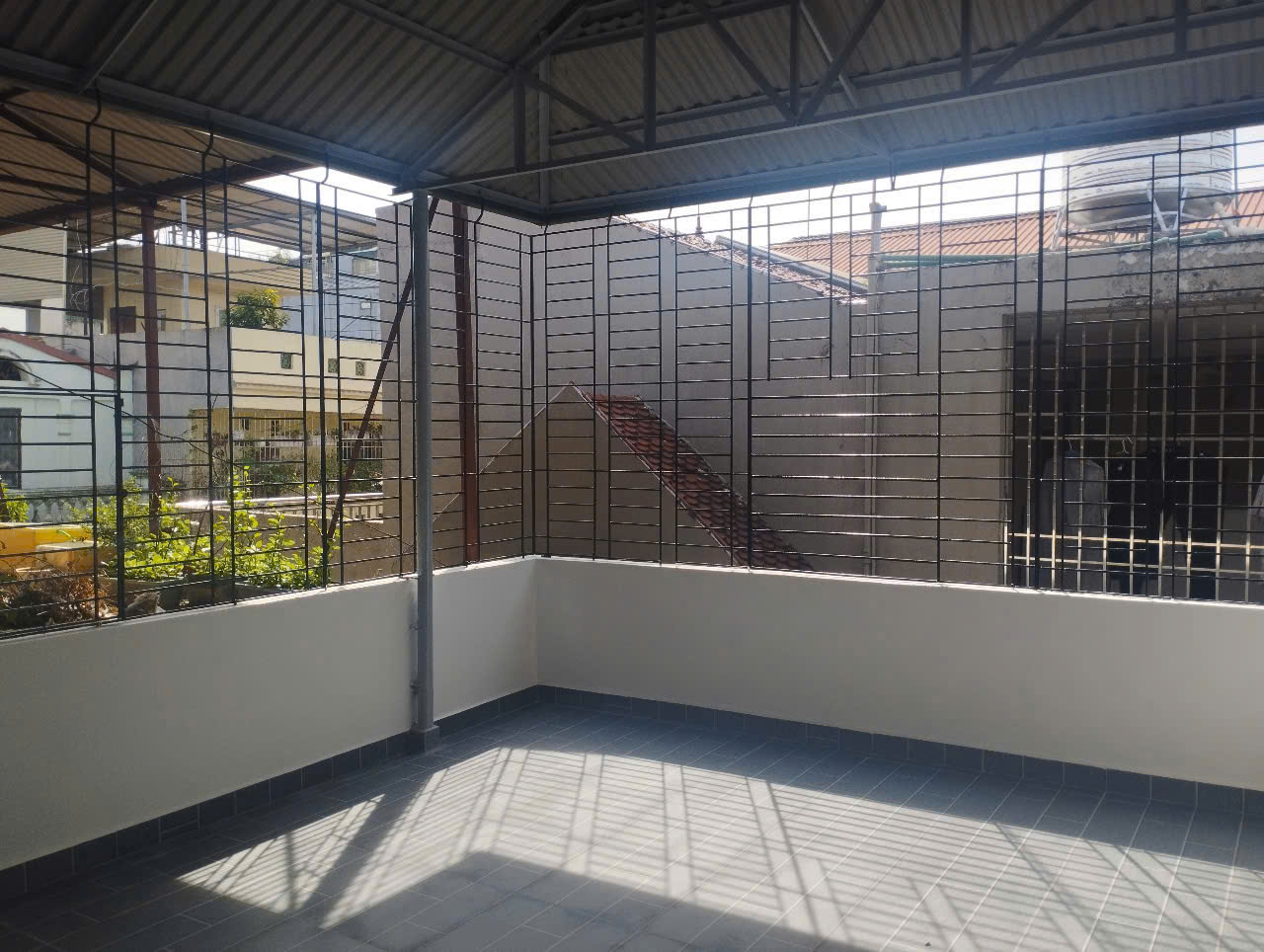 Bán nhà phố Trung Mầu Gia Lâm 30m 5 tầng 3 phòng ngủ