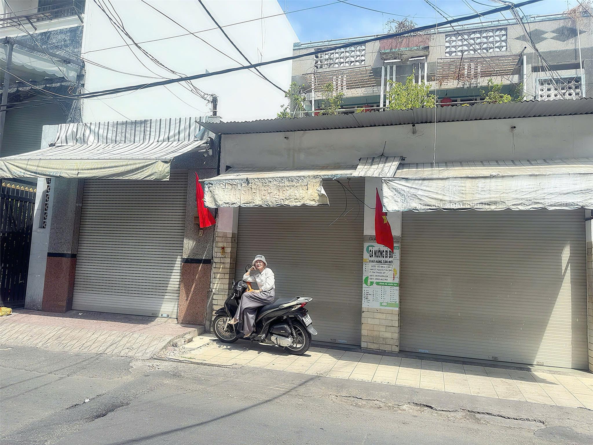 BÁN NHÀ MTKD ĐƯỜNG XÓM CHIẾU, QUẬN 4 - DT 446M2 - CHỦ XƯA 1 ĐỜI - GIANG GIANG:093.86.76.685