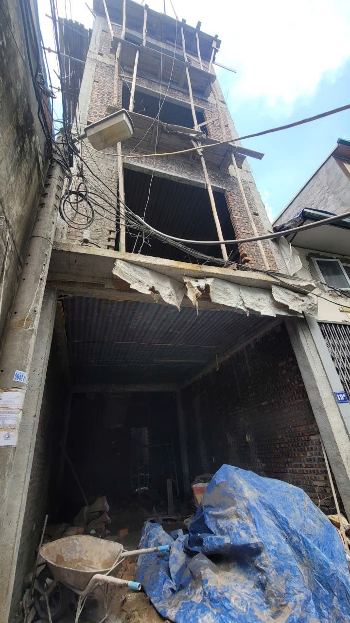 BÁN NHÀ NGÔ GIA TỰ, LONG BIÊN – 36M², 5 TẦNG, 6.3 TỶ